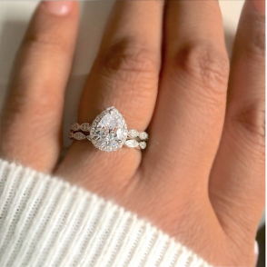 925 Sterling Silver Teardrop/Pear Cut Cubic Zirconia Halo Ring Set