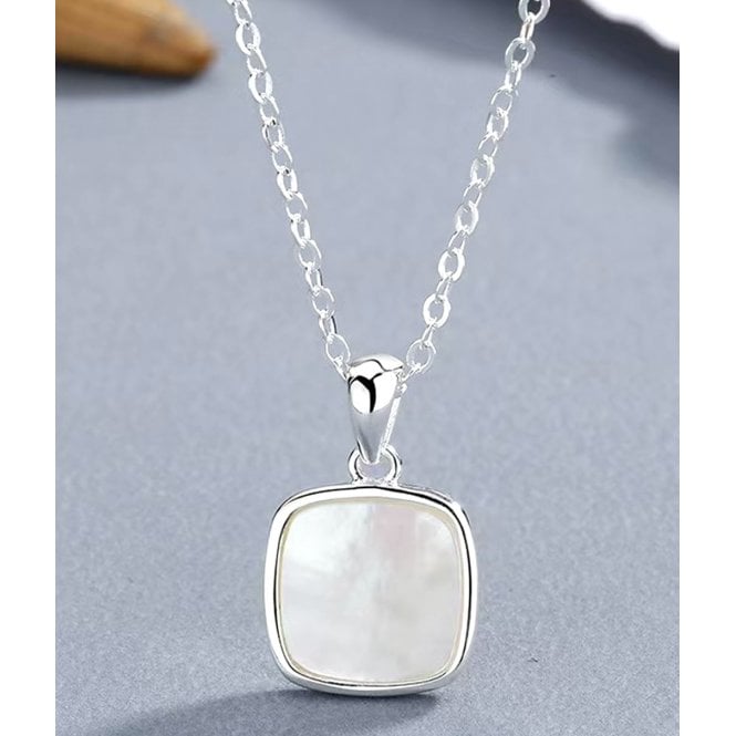 Ladies Necklace in 925 Silver - Mother of Pearl 